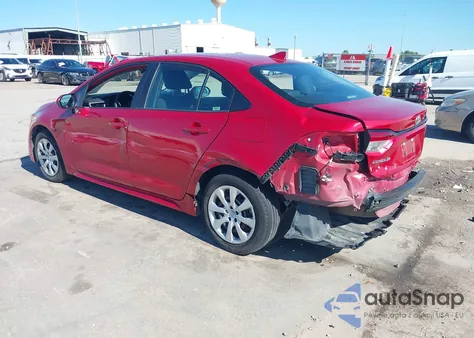 2021 Toyota Corolla Le z USA, uszkodzony, nr VIN 5YFEPMAE0MP236663